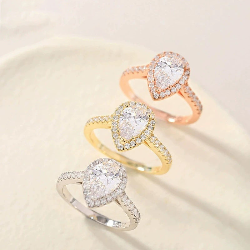 Pretty Classy Inlaid Drop-shaped Zircon Combined Rings