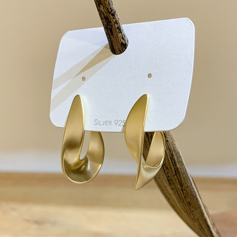 Women's Cool Style Geometric Irregular Matte Gold Simple Personality Temperament Small Earrings