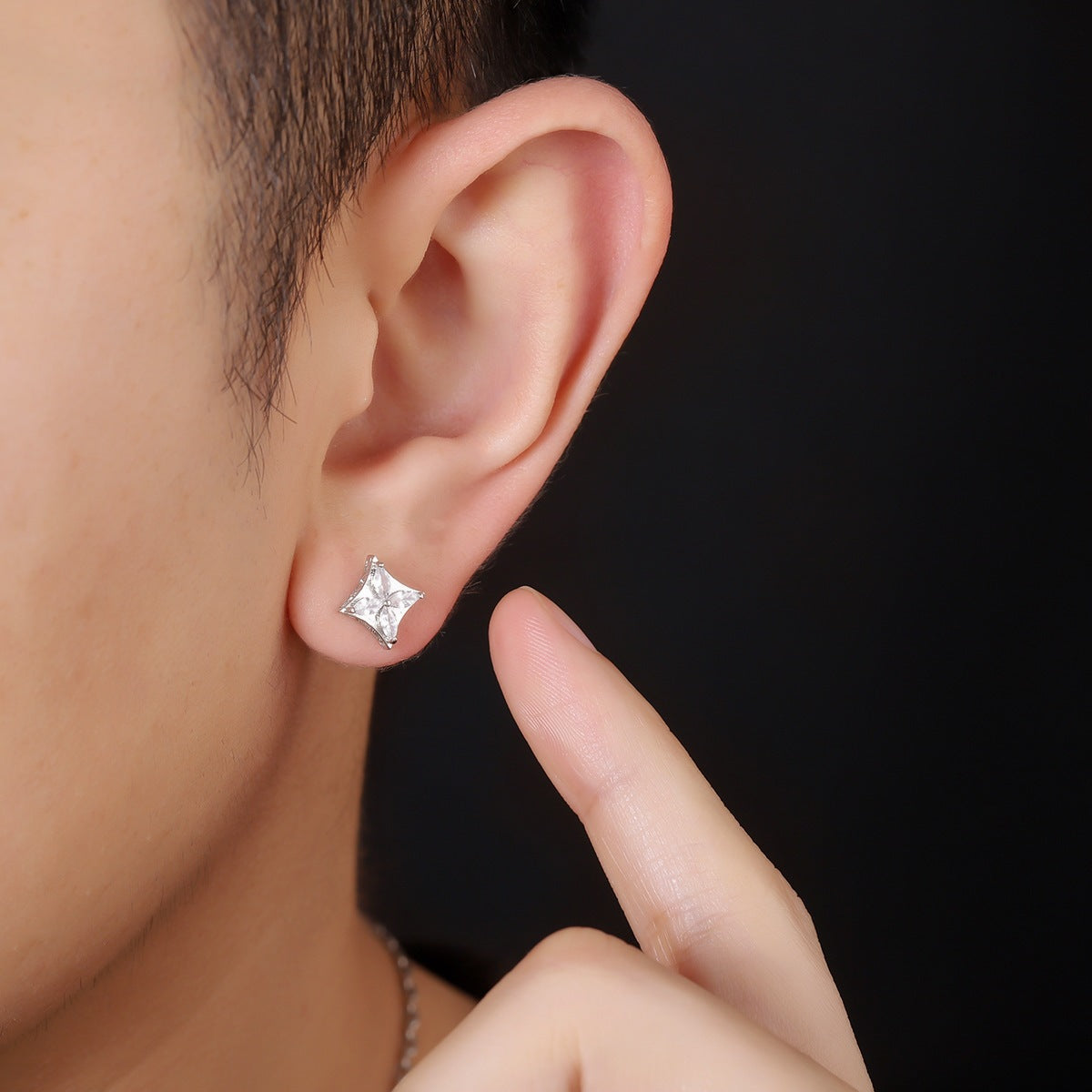 Men's & Women's Flash Zircon Light Luxury High-grade Fashion Stud Earrings