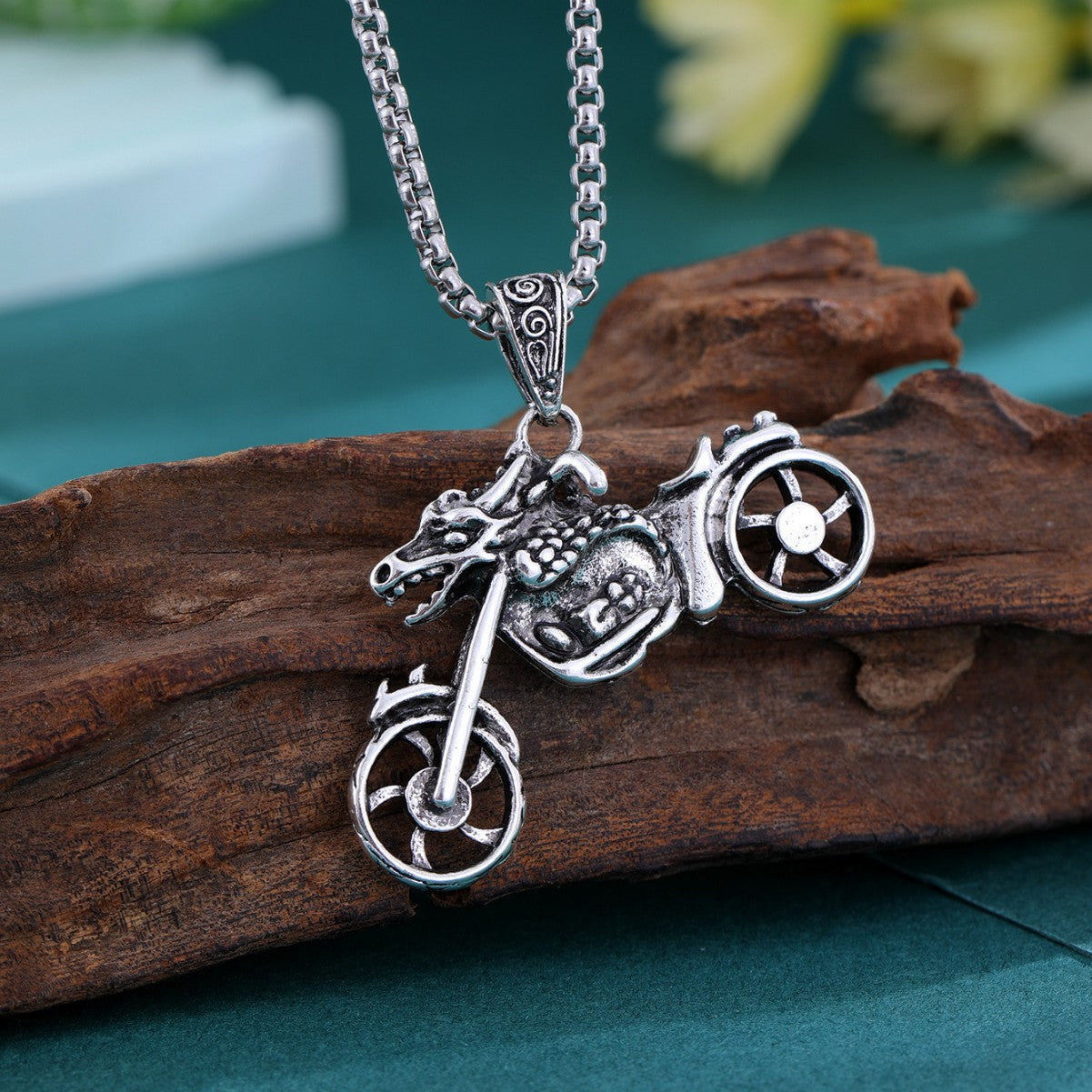 Punk Star Bone Saturn Halo Hipster With Personality Fashion Skull Pendants