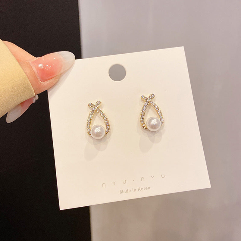 Pearl High-grade Butterfly Ear Clip Fashionable Earrings