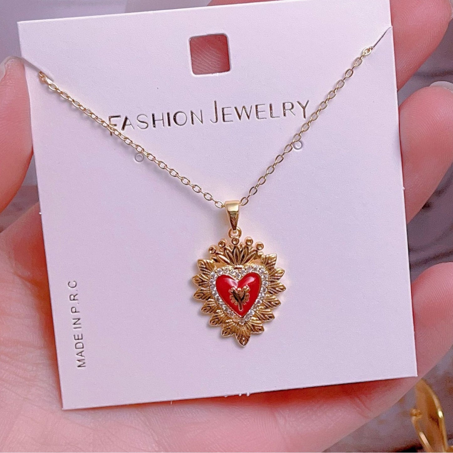 Women's Fashion Simple Love Design Light Luxury Necklace