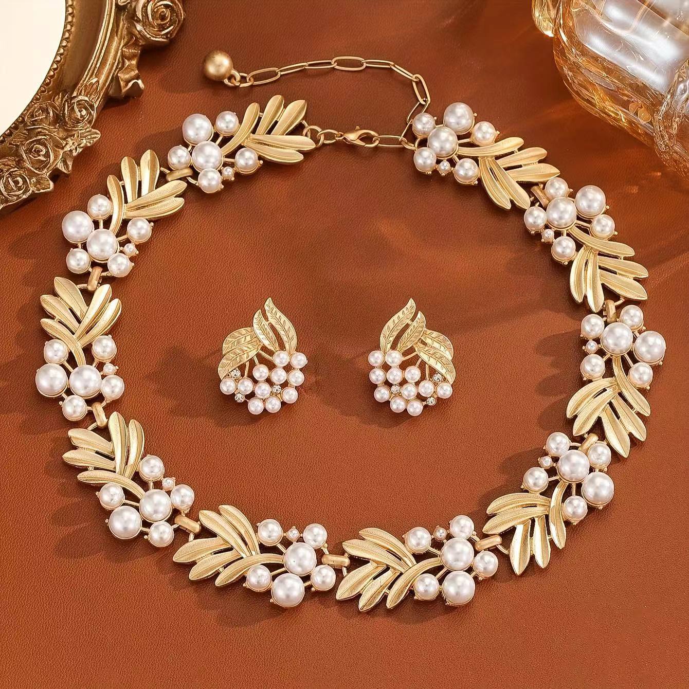 Unique Classic Stylish Cool Diamond Alloy Jewelry Set