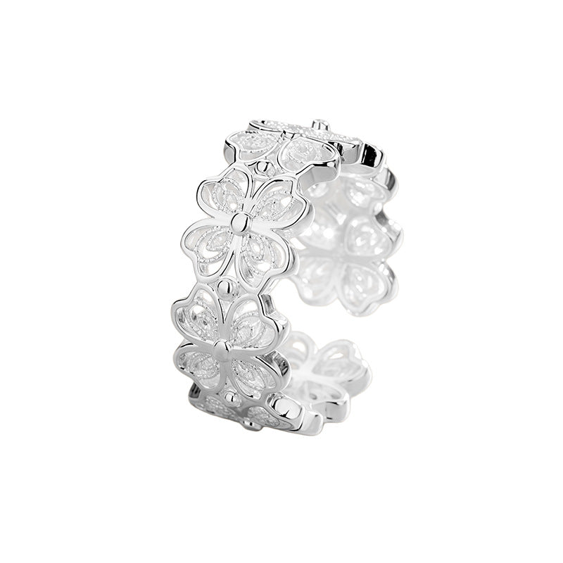 Women's Hollow Butterfly Wreath Filigree Light Luxury Exquisite Lucky Four-leaf Clover Rings