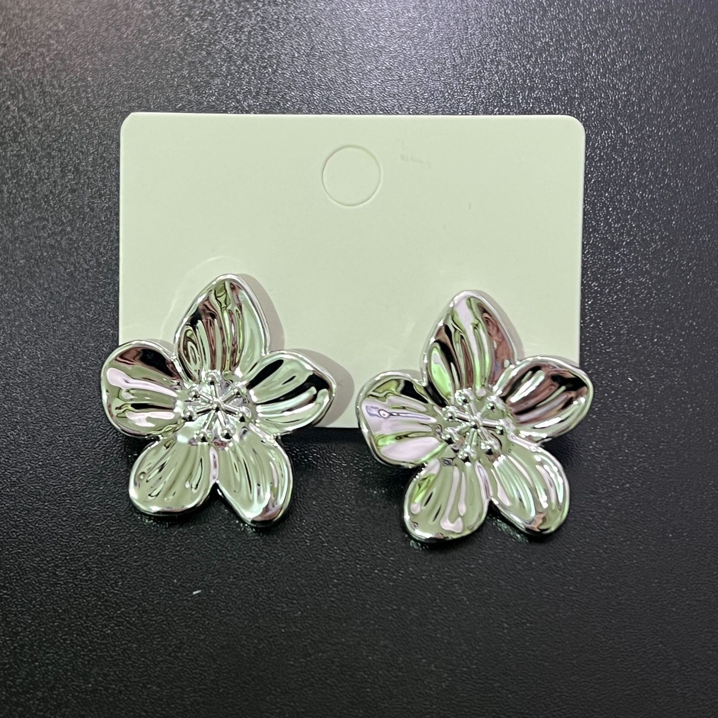 Women's Bow Tie Leaf Suitable For Daily Earrings