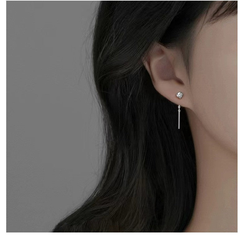 Women's Small Simple Hollow Pearl High-grade Refined Stud Earrings