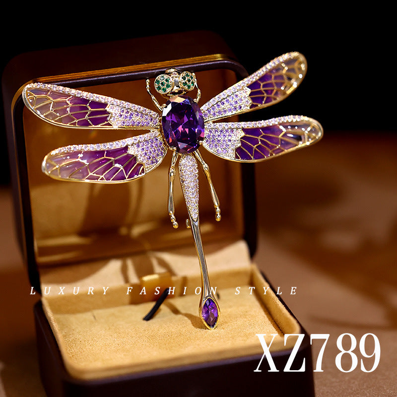 Women's Golden Carp Brooch Exquisite Corsage Luxury Brooches