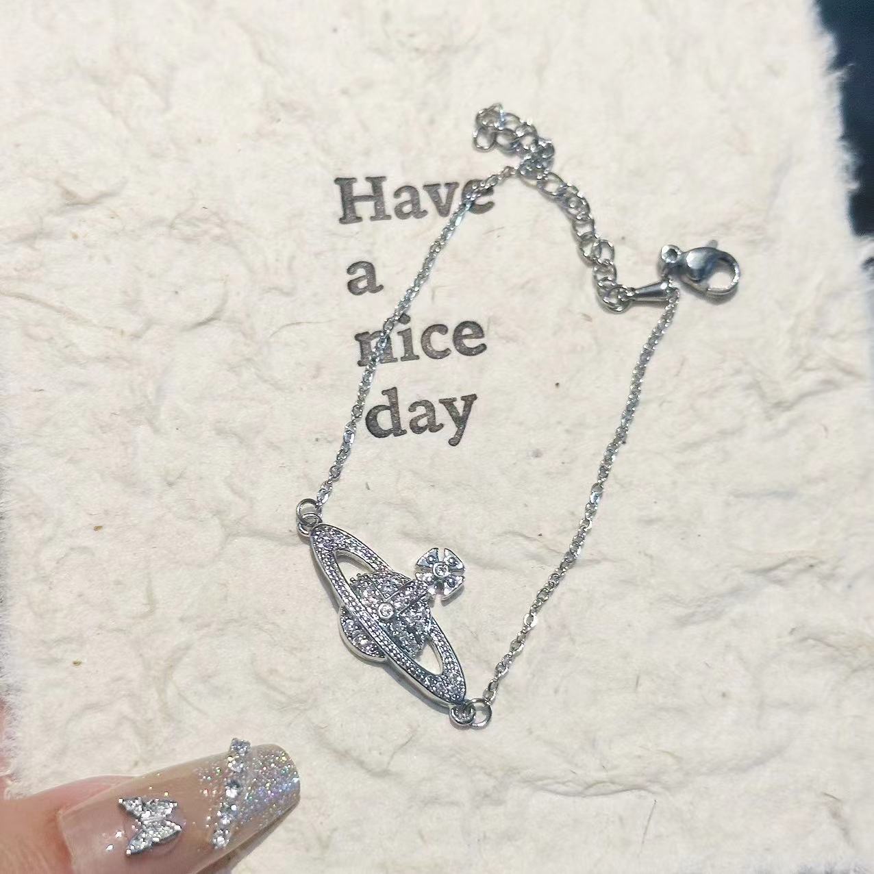 Pin Exquisite Light Luxury Sparkling Full Rhinestone Design Niche High Bracelets