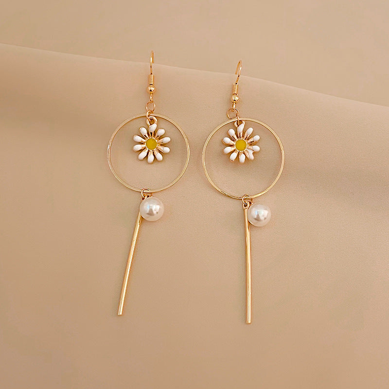 Women's Light Luxury Summer Fashion Stall Night Earrings