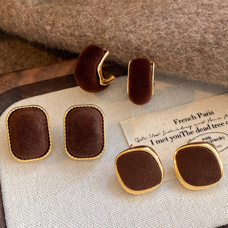 Women's Retro Brown Square Veet Light Luxury High-grade Niche Stud Earrings
