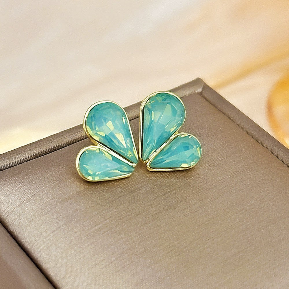 Rhinestone Love Heart Simple Fresh Temperament Stud Earrings