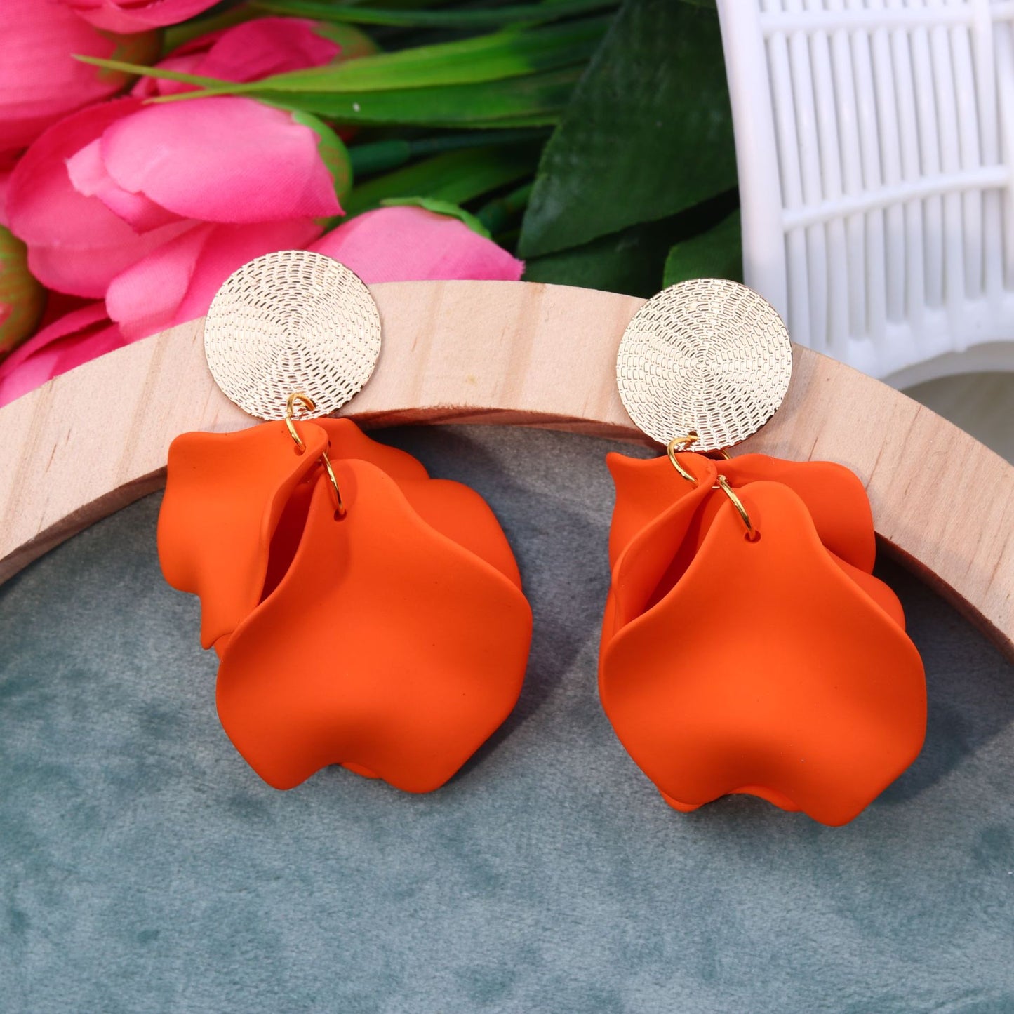 Women's Petal Spray Paint Pleated Candy Color Earrings