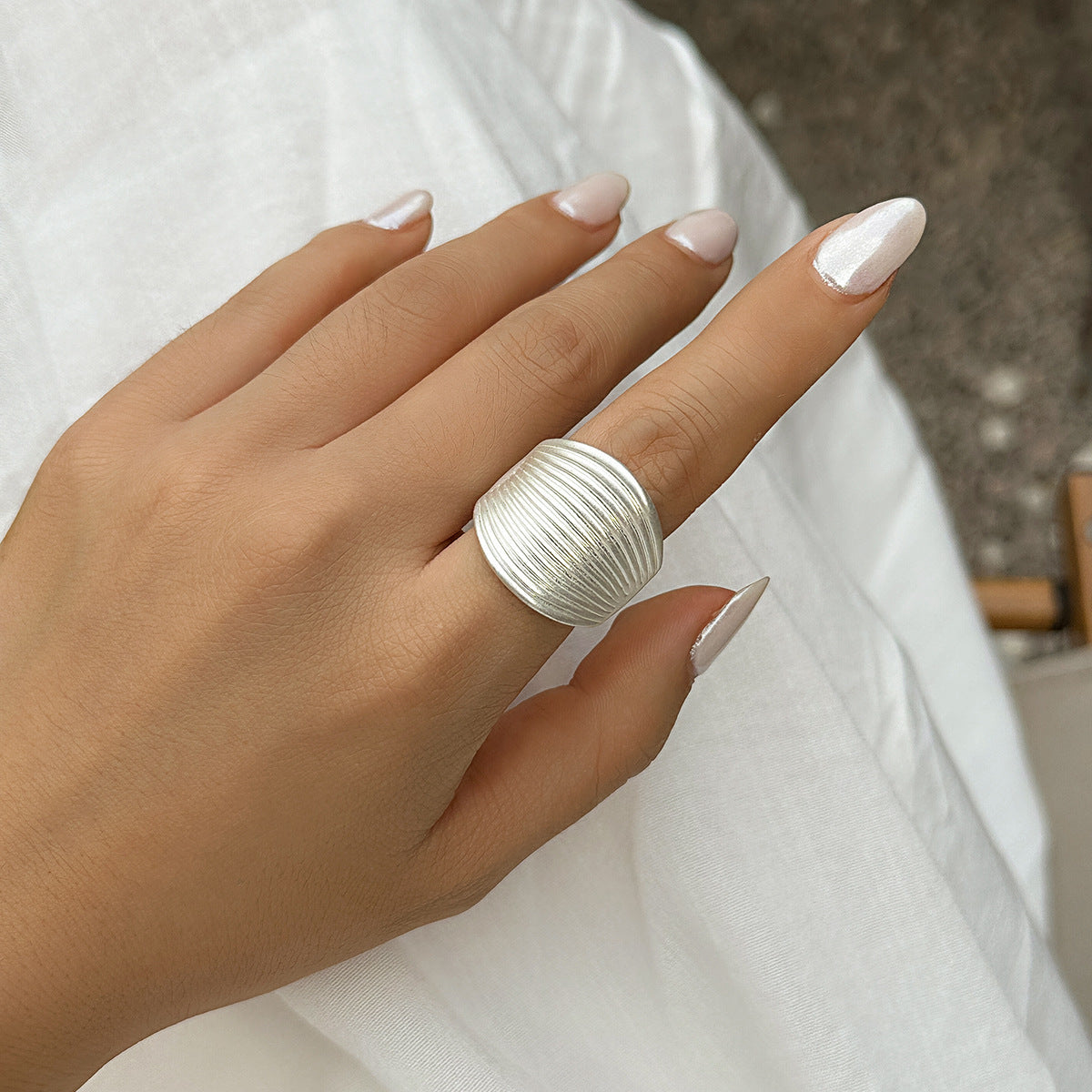 French Wafer Pleated Metal Simple Irregular Rings