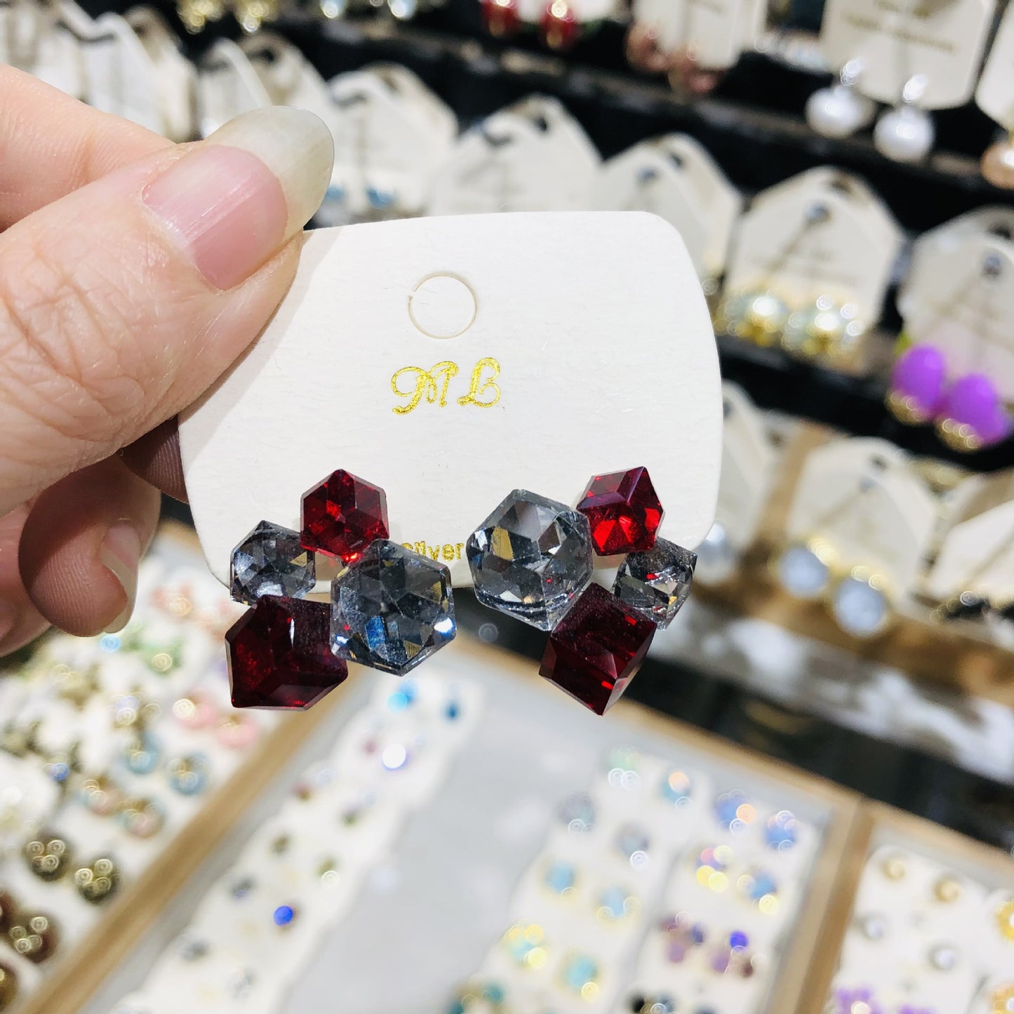 Women's Elegant For Stereo Rhinestone Fashion Fantasy Crystal Cube Stud Earrings