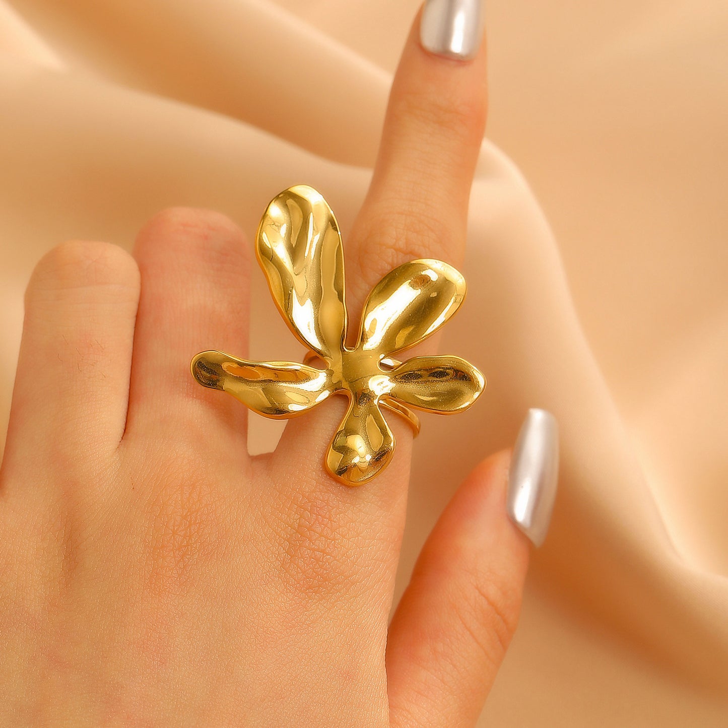Steel Flower Leaf Female Exaggerated Personalized Hollow Ring