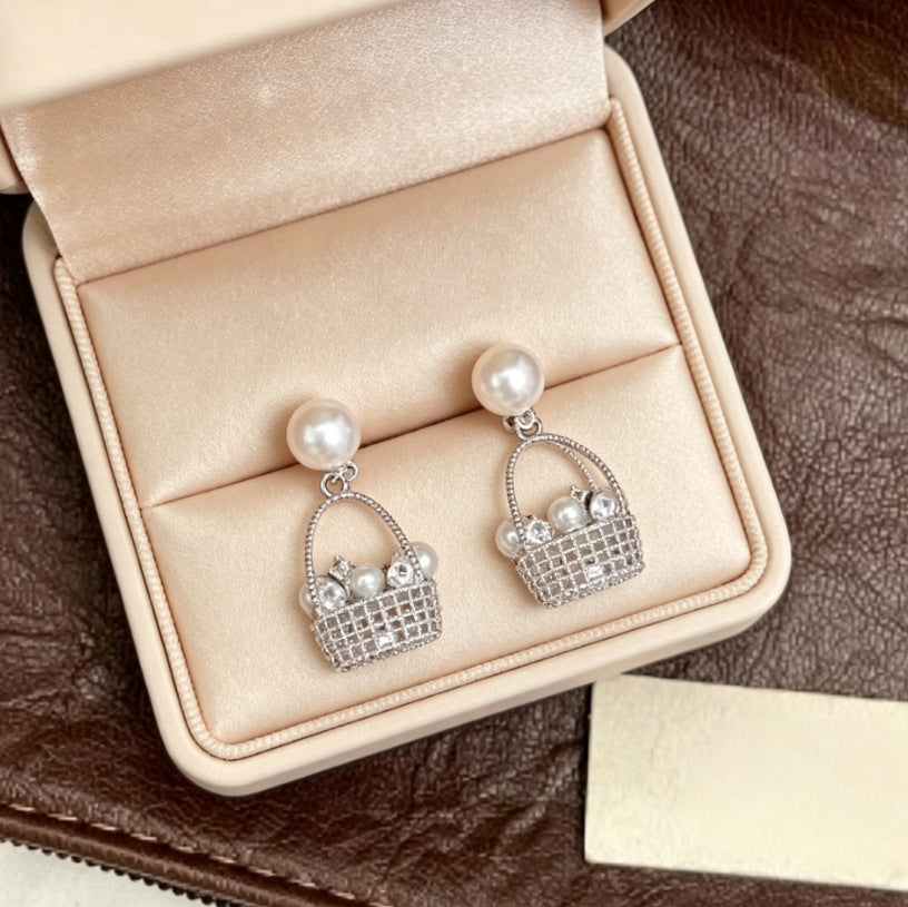 Temperament Inlaid Zircon Delicate Pearl High-grade Light Luxury Korean Style Stud Earrings