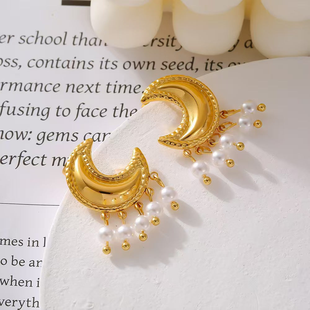 Temperament Entry Lux Sense Moon Tassel Artificial Earrings
