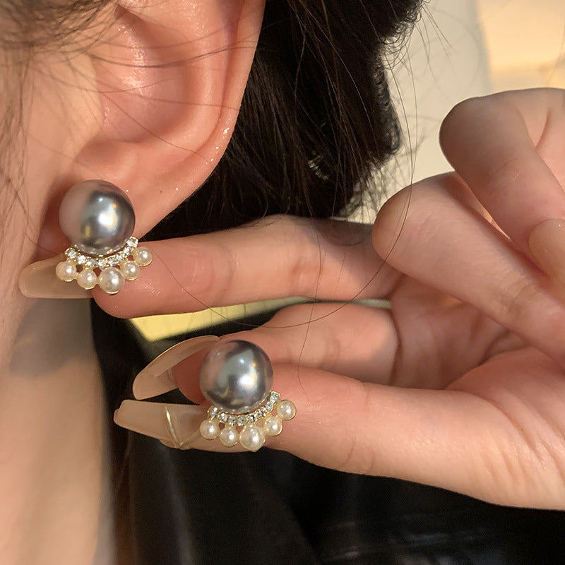 Women's Sier Needle Fresh Flower For Light Luxury Minority High-grade Pearl Stud Earrings