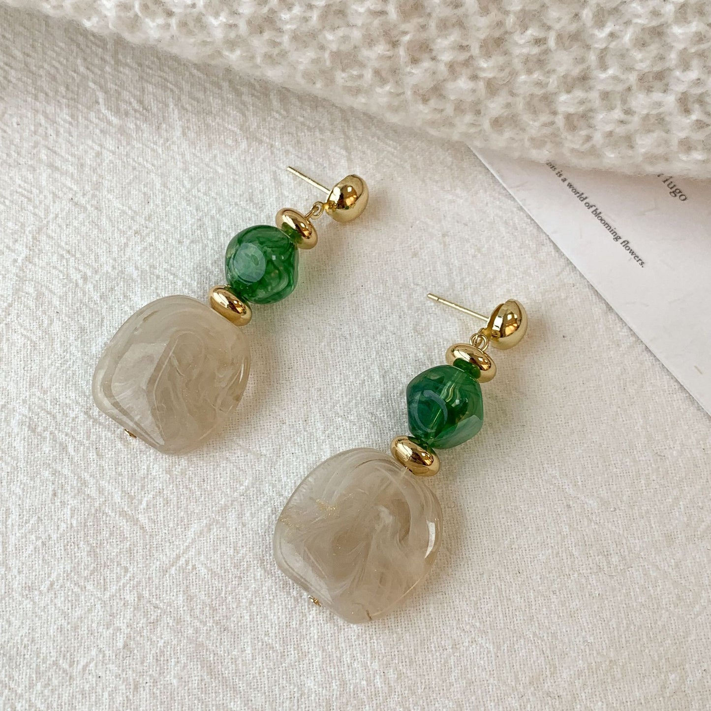 Women's Retro Blooming Acrylic Curved For Simple Stud Earrings