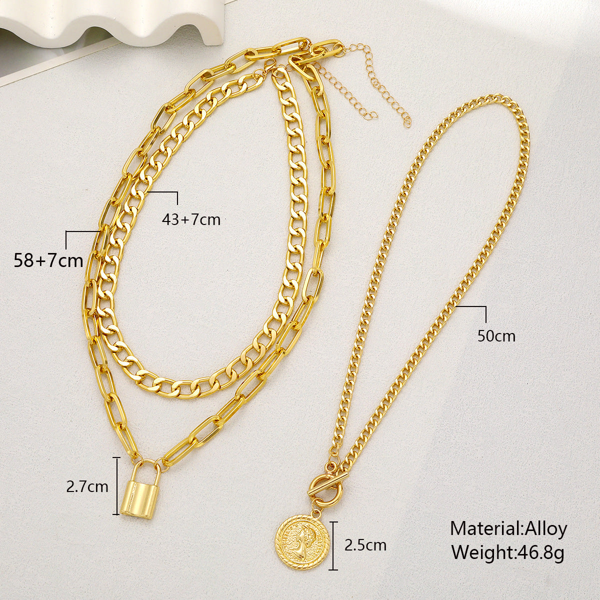 Women's Light Luxury Temperament Embossed Round Suits Necklaces
