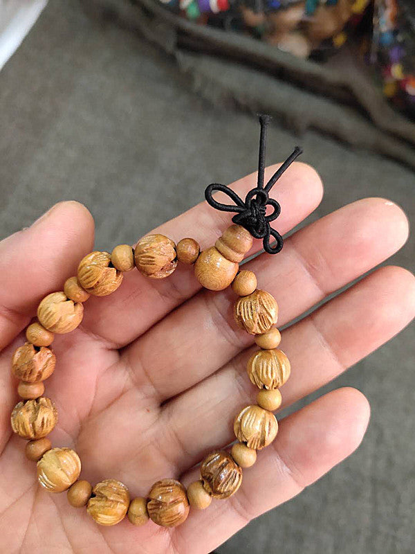 Men's Peach Wood Lotus Buddha Beads Carving Style Bracelet
