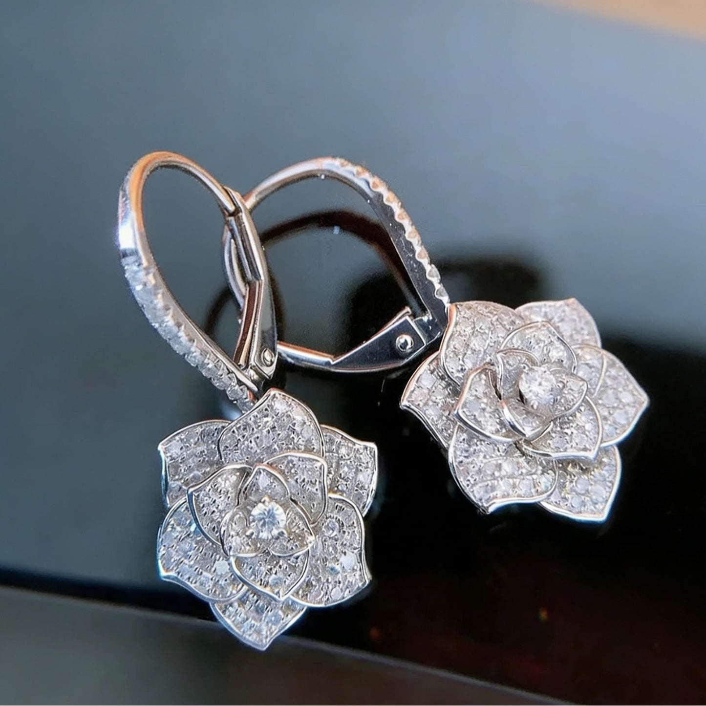 Flower Clips Cold Style High-grade Light Luxury Female Niche Design Rings