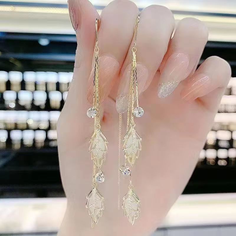 Summer Elegant High-grade Fashionable Long Tassel Thin Effect Ear Line