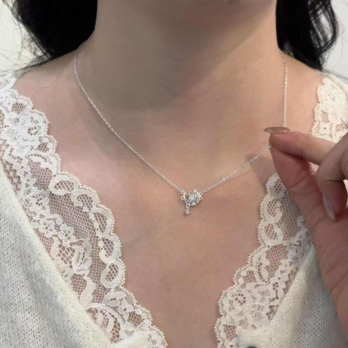 Sterling Sier Pure Fantasy Heart Moon Female Clavicle Chain Necklace