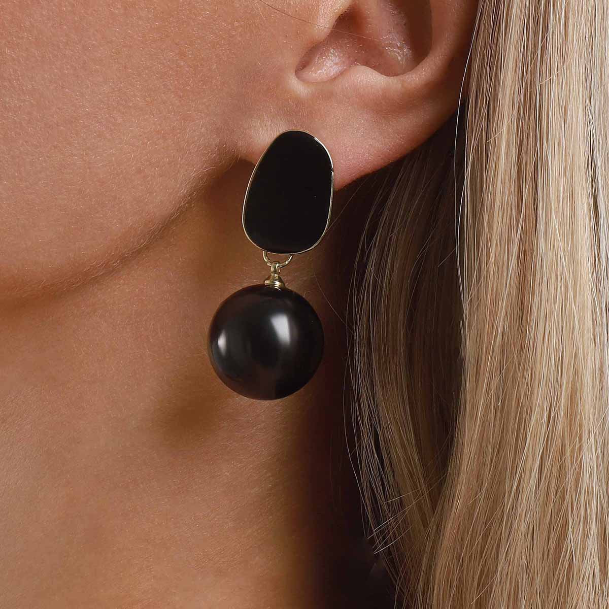Women's Fashion Personality Style Pearl Trendy Grace Earrings