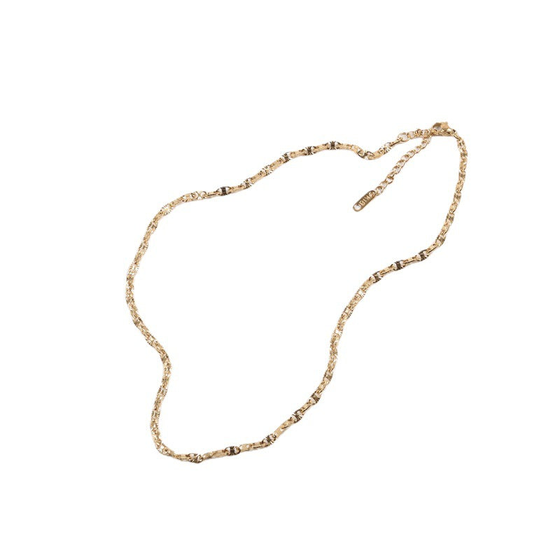 Lace Pattern Titanium Steel Gold Plating Necklaces