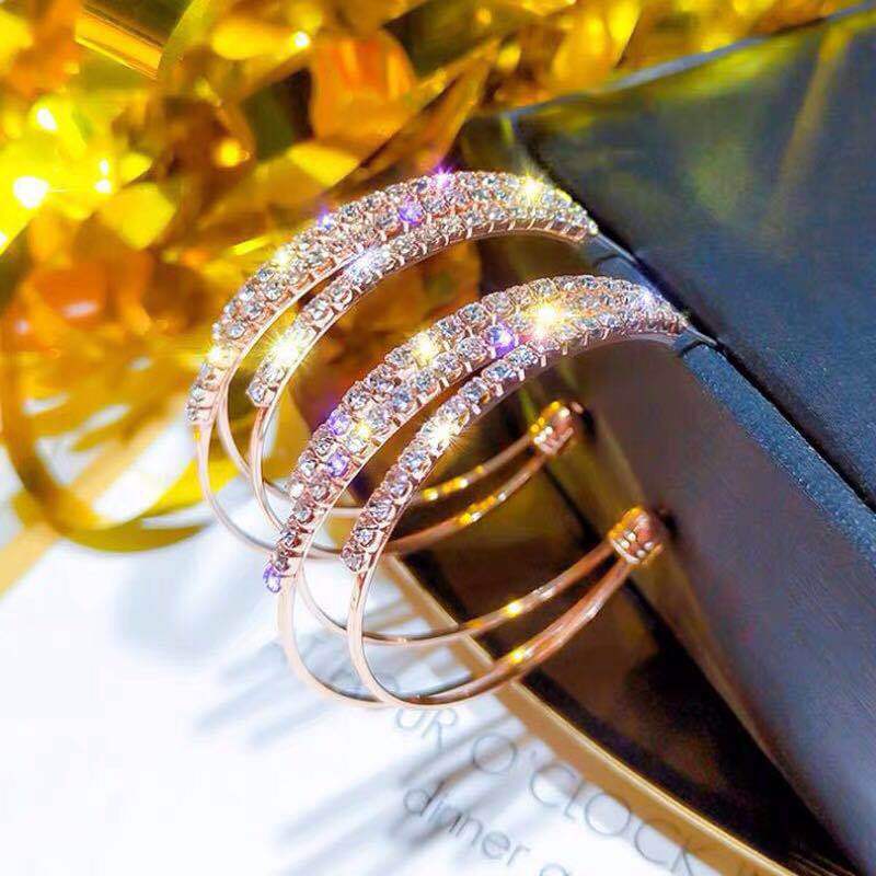Women's Style High-grade Large Hoop Light Luxury Ear Clip Earrings