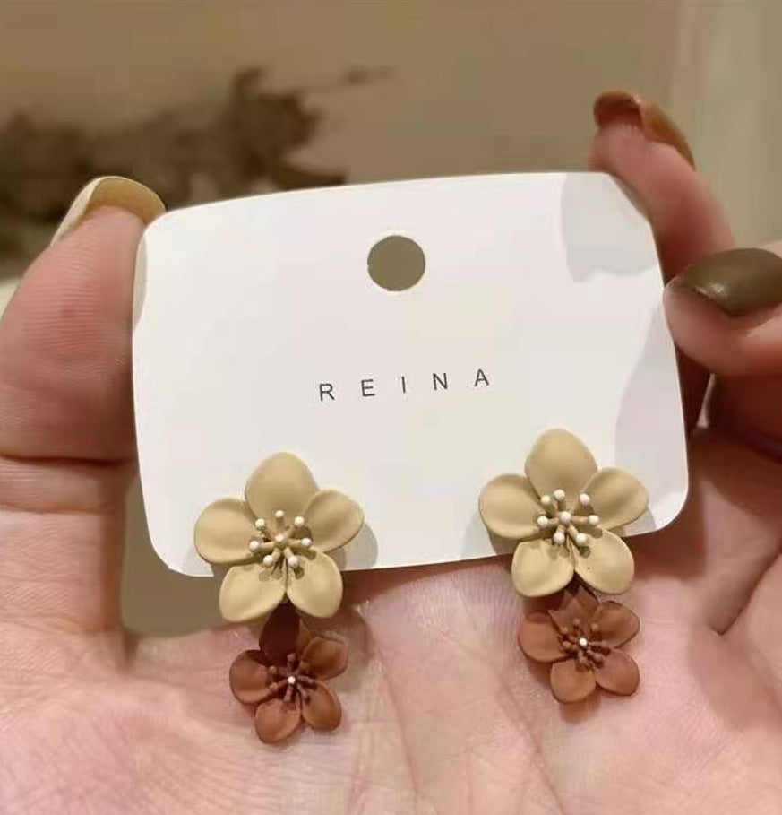 Women's Color Flower For Special Interest Light Luxury Stud Earrings