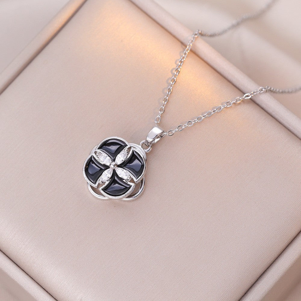 Female Minority Fashion Design Rotating Bauhinia Zircon Flower Necklace