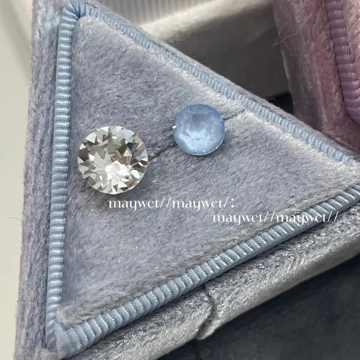 Round Diamond Titanium Steel Screw Ear Stud Earrings