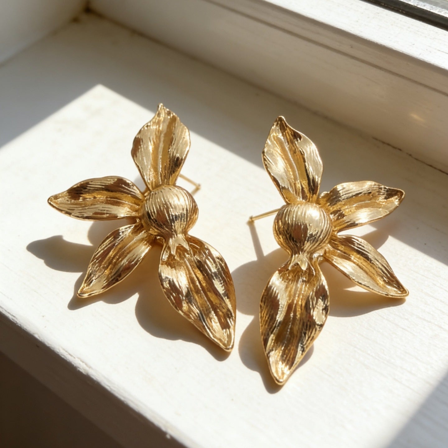 Petal Metal Asymmetric Golden Flower-shaped Fan-shaped Earrings
