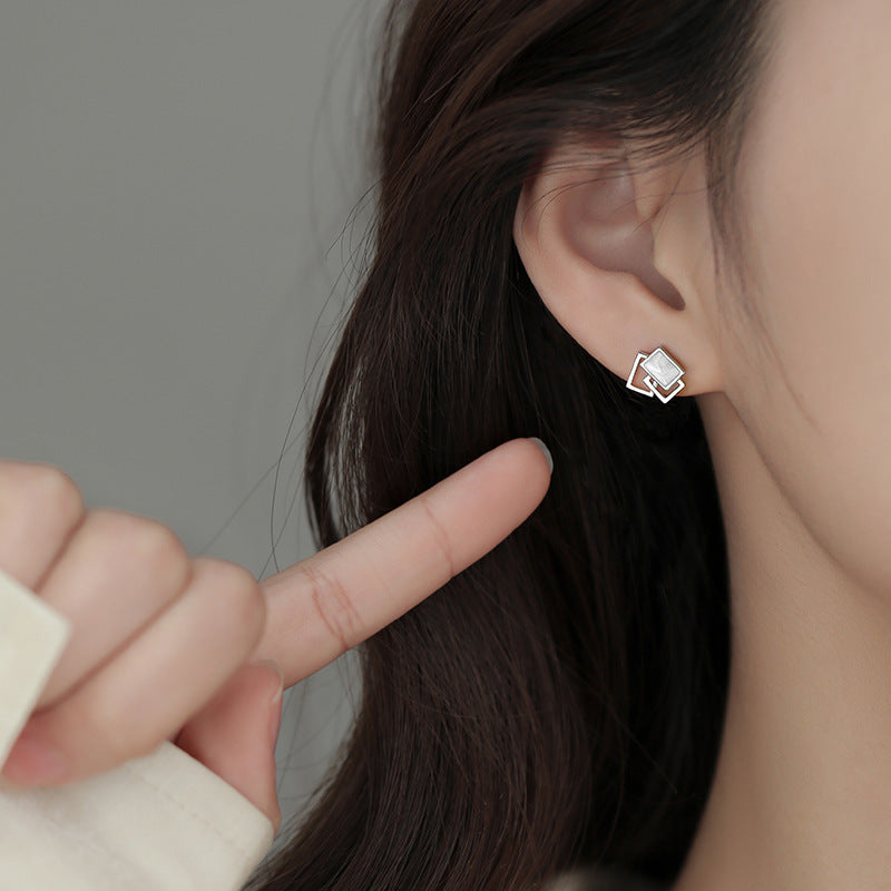 Women's Sier Pure Korean Niche Design Geometric Ear Affordable Luxury Style Stud Earrings