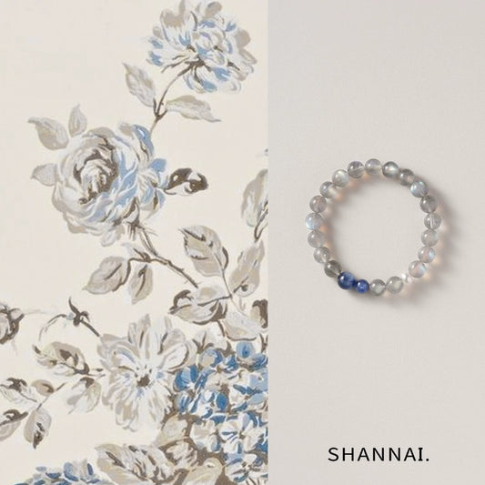 Women's Natural Gray Moonstone Blue Crystal High-grade Emotional Stable Bracelet
