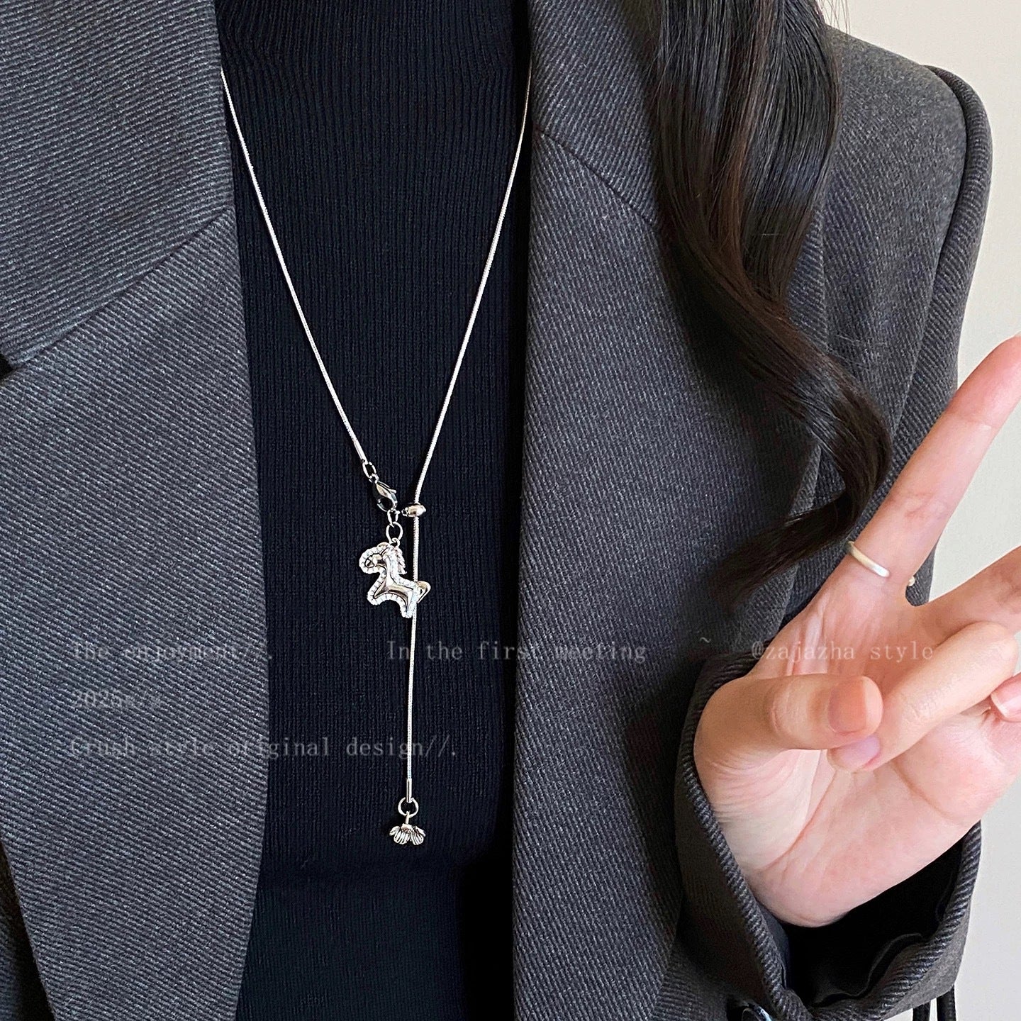 Zircon Pony Flower Pull-out Cold Style Sweater Chain Light Luxury Pendants