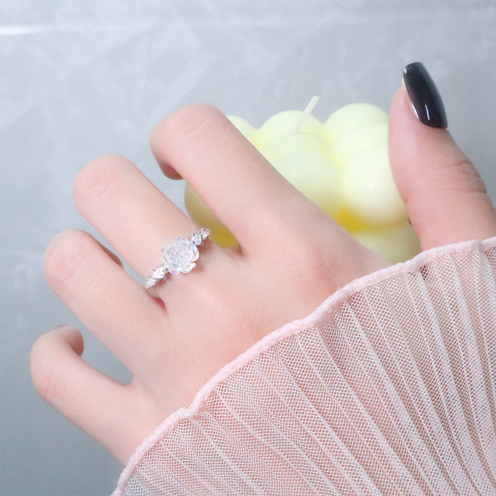 Cinnabar Rose Vintage Camellia Small Flower Index Finger Red Zircon Rings