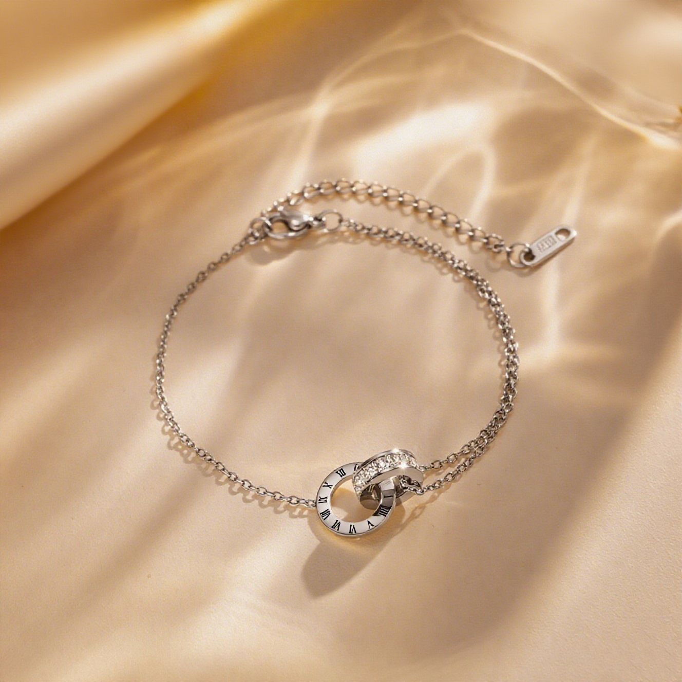 Women's Commuter Titanium Steel Light Luxury Couple Bracelets