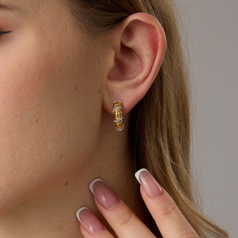 Women's Light Luxury Full Diamond-shaped Ear High-grade Gold Retro Rings
