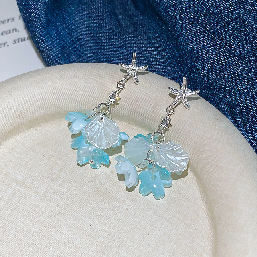 Women's Fresh Flower Pearl Light Luxury Temperament Fashion White Zircon Design Earrings