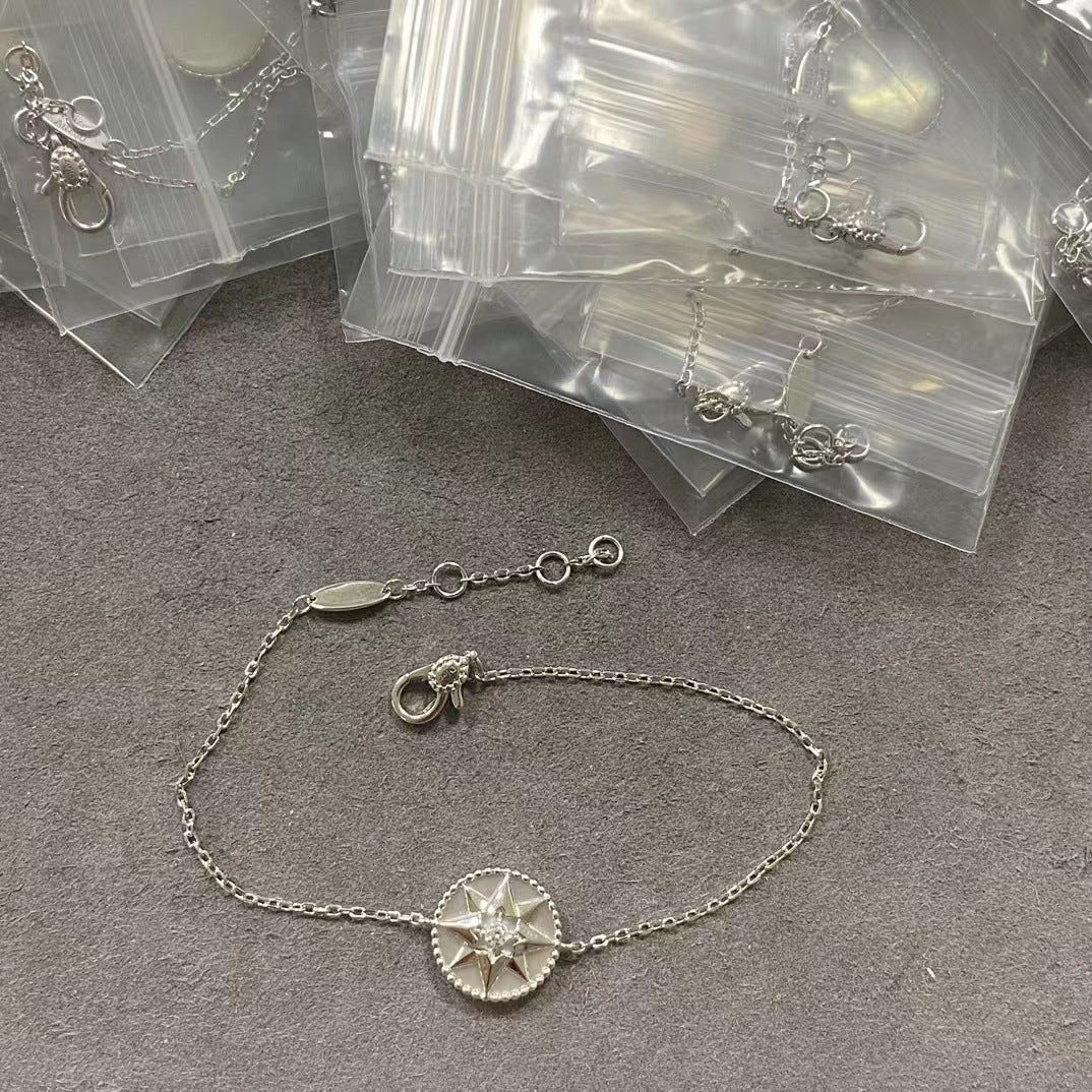 Star Female Clavicle Chain White Shell Necklaces