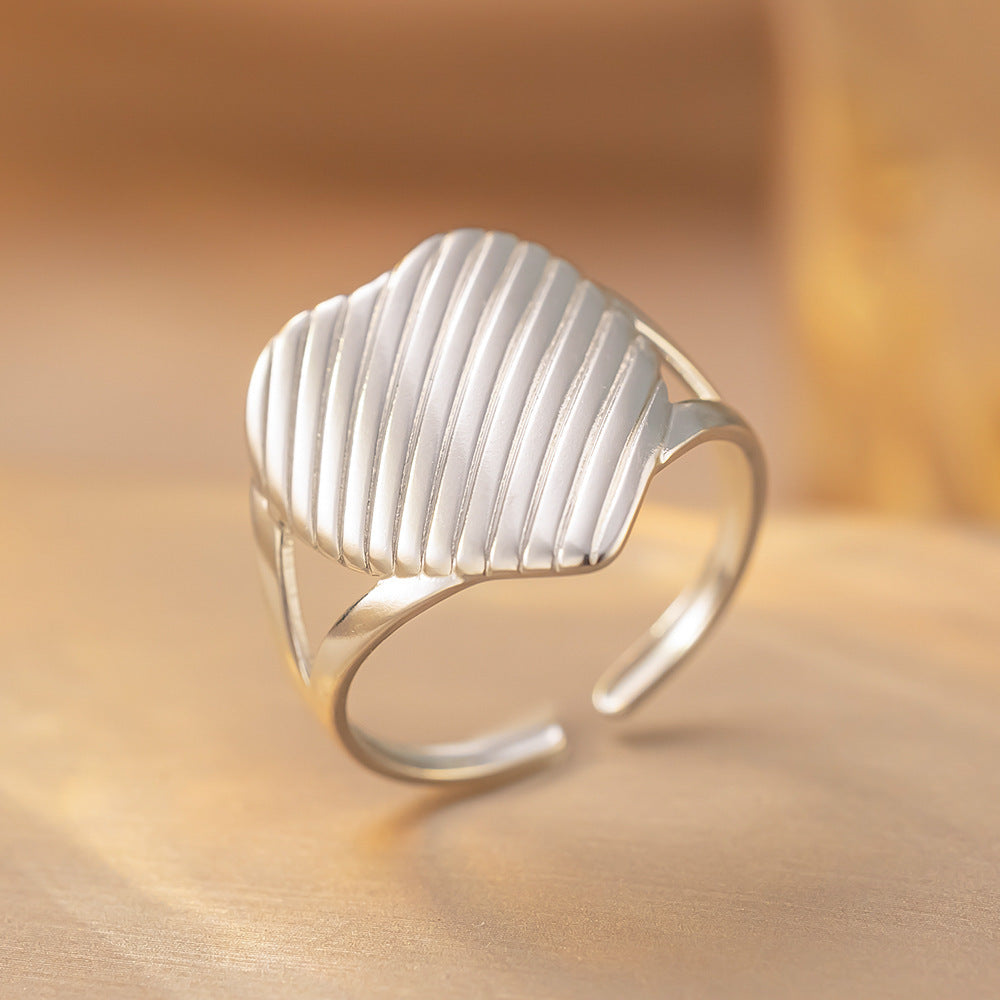 Fashion Trend Heart Shape Mirror Surface Polished Ring