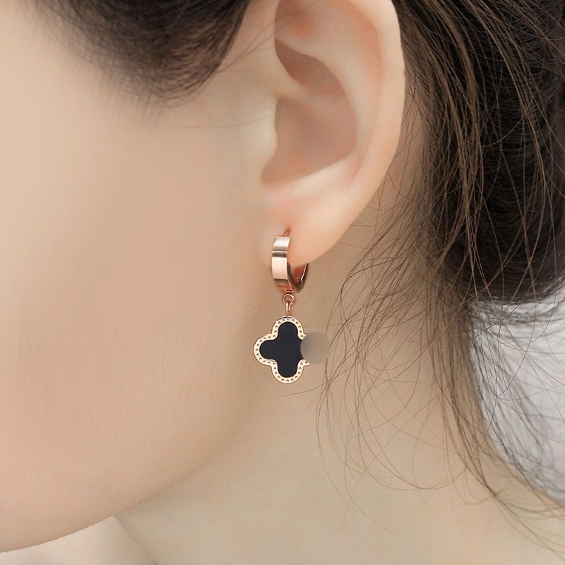 Lucky Four-leaf Clover Titanium Steel Gold Plating Fashion Earrings