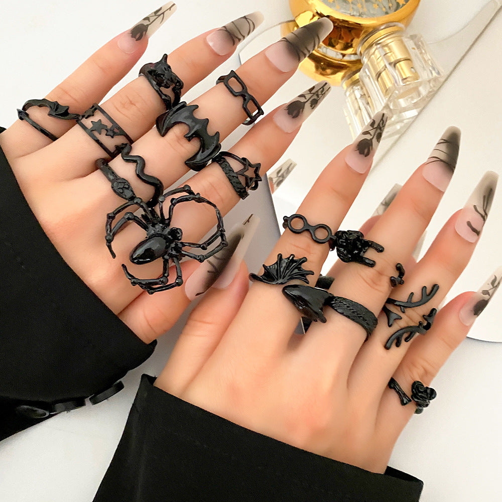 With Personality Creative Simple Twin Black Joint Snake-shaped Rings