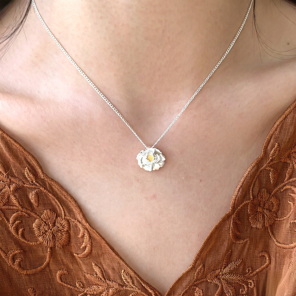Women's Exquisite Light Luxury High-grade Korean Style Fashion Personality Necklaces