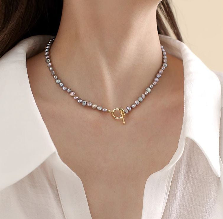 Women's Rice Grain Freshwater Pearl Simplicity Fashion Temperament Design Clavicle Chain Necklace