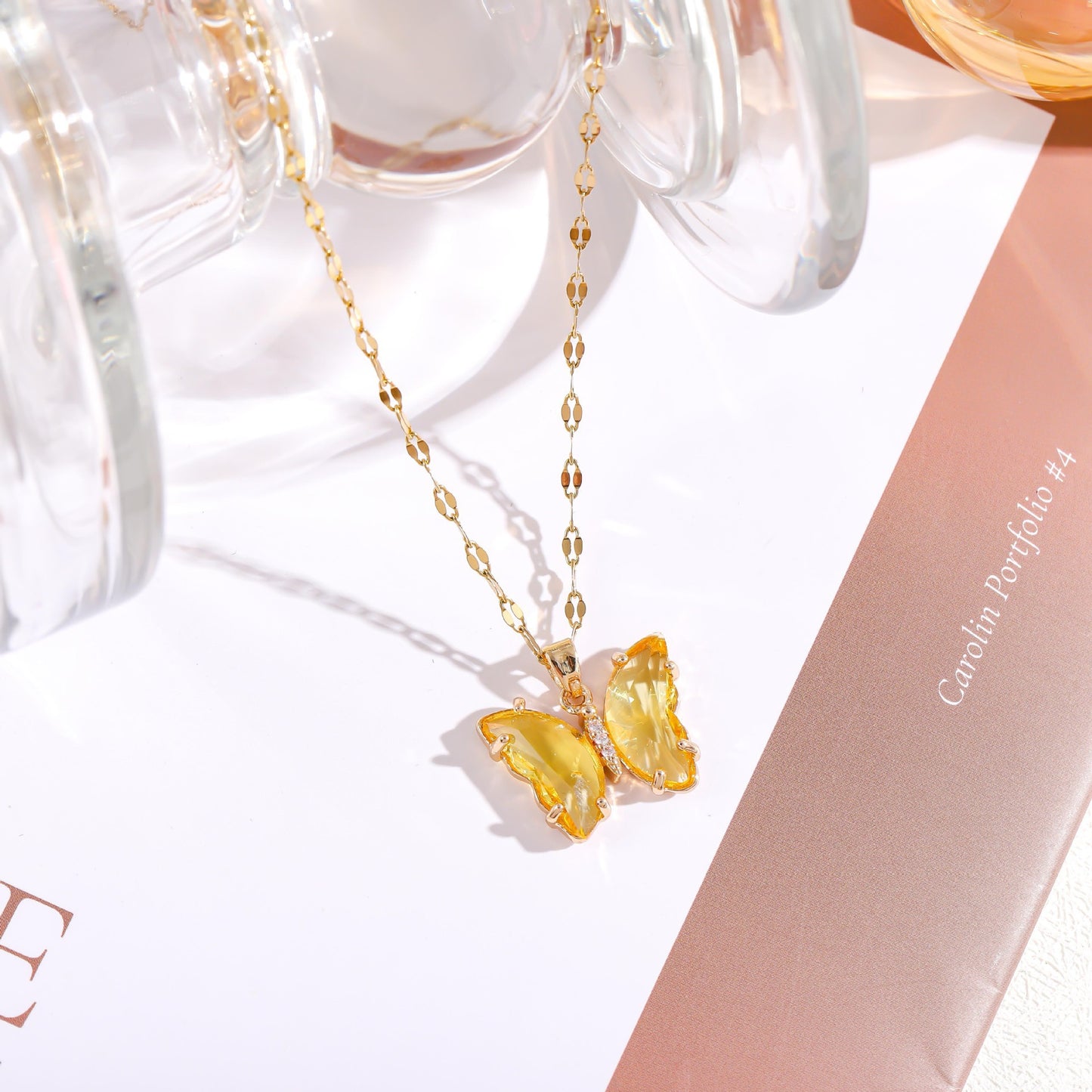 Women's Rhinestone Butterfly Short Light Luxury Crystal Necklace