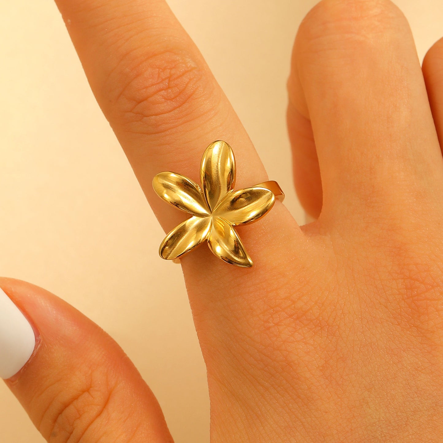 Steel Flower Leaf Female Exaggerated Personalized Hollow Ring
